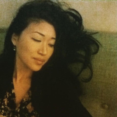 A(z) Amber Taniuchi felhasználó által feltöltött avatar